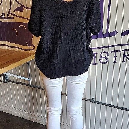 CHUNKY 3/4 SLEEVE OVERSIZE SWEATER