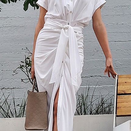 BUTTON DOWN RUCHED MIDI DRESS